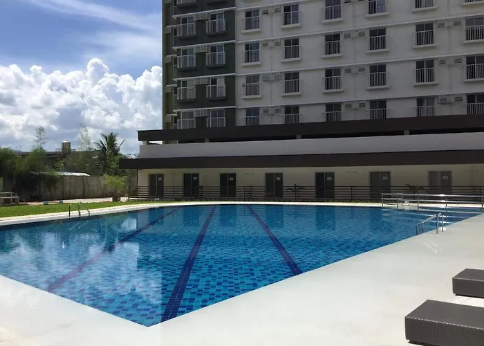 Bamboo Bay Condominium: Urban Near Hospitals & Malls Cebu