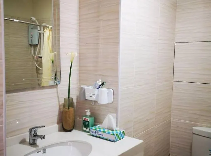 Bamboo Bay Condominium: Urban Near Hospitals & Malls